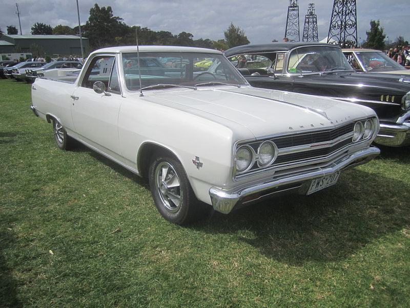 800px-1965_Chevrolet_El_Camino.jpg