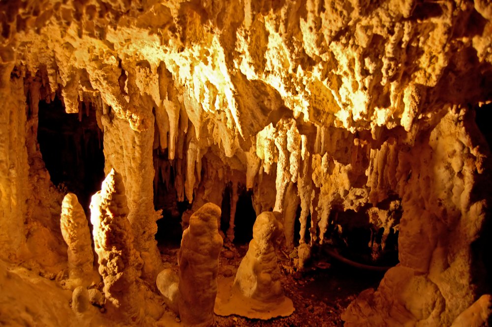 salt-cave1.jpg