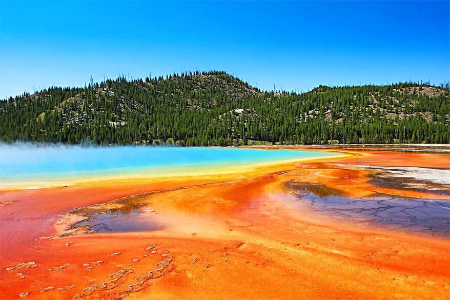 Grand-Prismatic-Spring-in-Yellowstone-NP.jpg.optimal.jpg